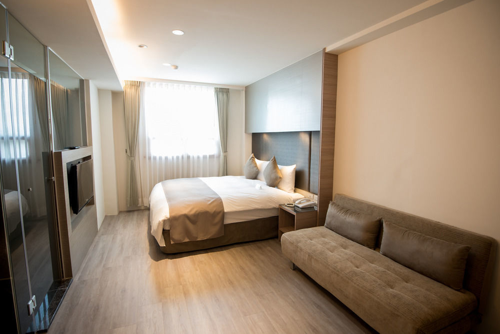 Shin Yuan Celeb Metro Hotel Hsinchu Exterior foto